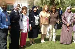 global-community-7FYdFhs2